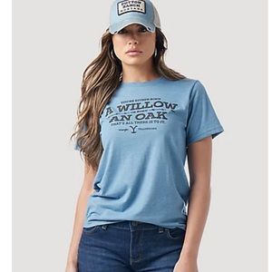 Wrangler women’s “Yellowstone” blue t-shirt
